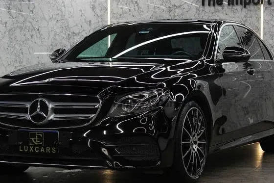 مرسيدس E200 AMG 2020 كاملة عداد قليل للبيع