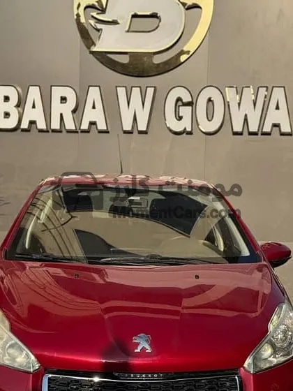 بيجو 208 موديل 2015 هاتشباك فابريكا بالكامل للبيع كاش أو تقسيط