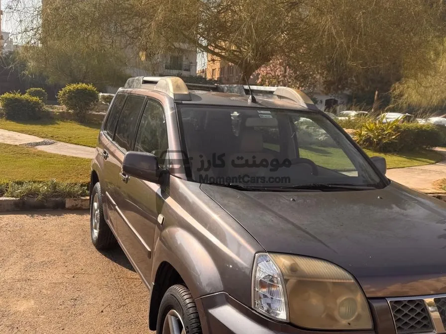 نيسان إكس تريل 2014 أوتوماتيك SUV 2000 سي سي
