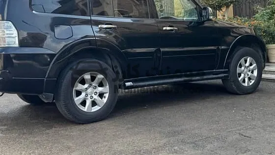 ميتسوبيشي باجيرو 2017 صيانات كاملة - لا تحتاج مصروف