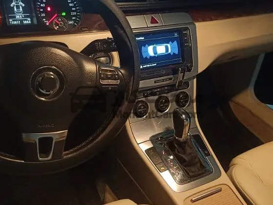 فولكسفاغن باسات 2009 توب لاين بفتحة سقف للبيع