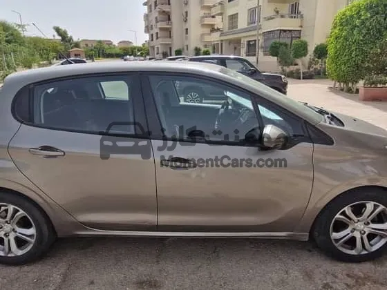 بيجو 208 موديل 2015 الفئة الأولى أوتوماتيك للبيع