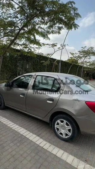 رينو لوجان 2015 مانيوال فابريكة بالكامل 74 ألف كم