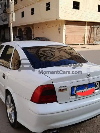أوبل فيكترا 1998 سيدان 1600 مانيوال للبيع