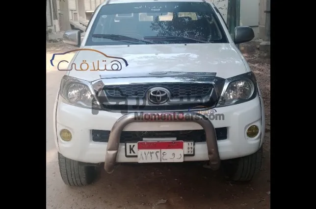 تويوتا هايلكس 2009 ديزل مانيوال ربع نقل للبيع