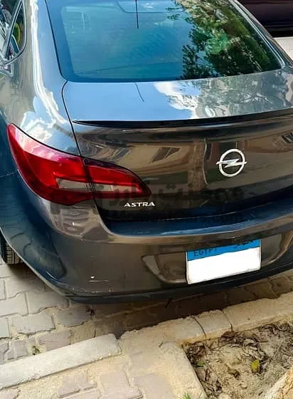 أوبل أسترا 2016 1600cc فابريكة دواخل للبيع