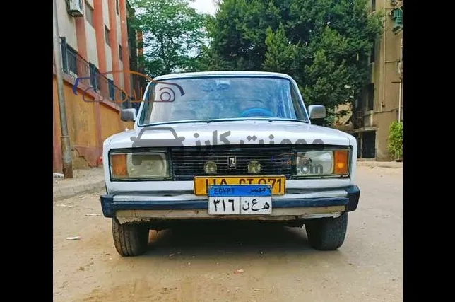 لادا 2105 مانيوال موديل 1994 للبيع