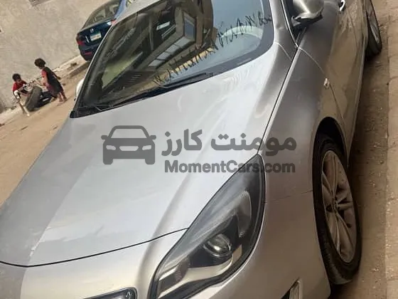 أوبل انسيجنيا 2017 اليجانس 1600 سي سي بحالة ممتازة