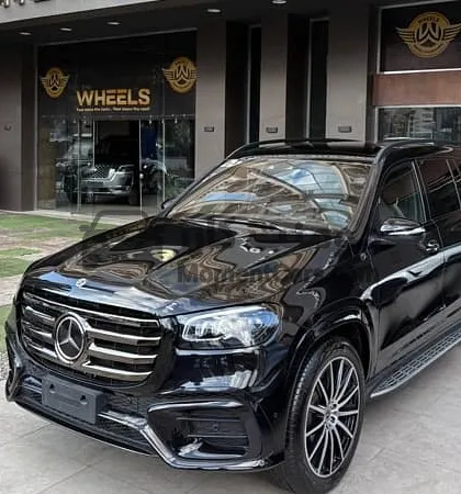 مرسيدس GLS 580 موديل 2025 كسر زيرو