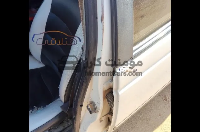 بيجو 405 مانيوال 1996 للبيع بحالة ممتازة