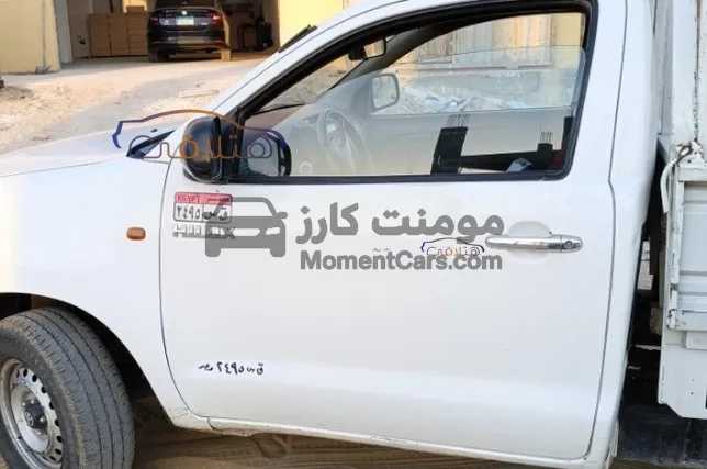 تويوتا هايلكس 2012 ديزل مانيوال للبيع