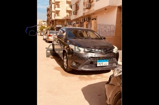 تويوتا ياريس 2015 أوتوماتيك بنزين للبيع