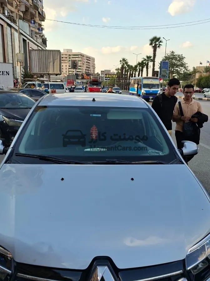 رينو لوجان 2021 مانيوال فابريكة للبيع