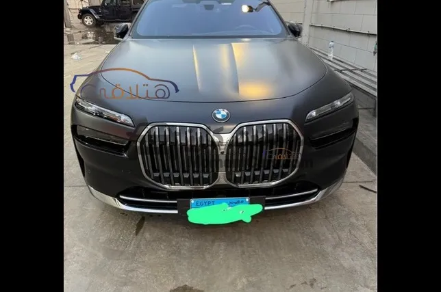 BMW 740i 2025 كسر زيرو 5500 كم