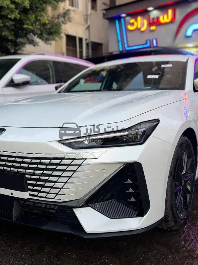 شانجان UNI-V 2026 جديدة للبيع - أوتوماتيك 1500cc