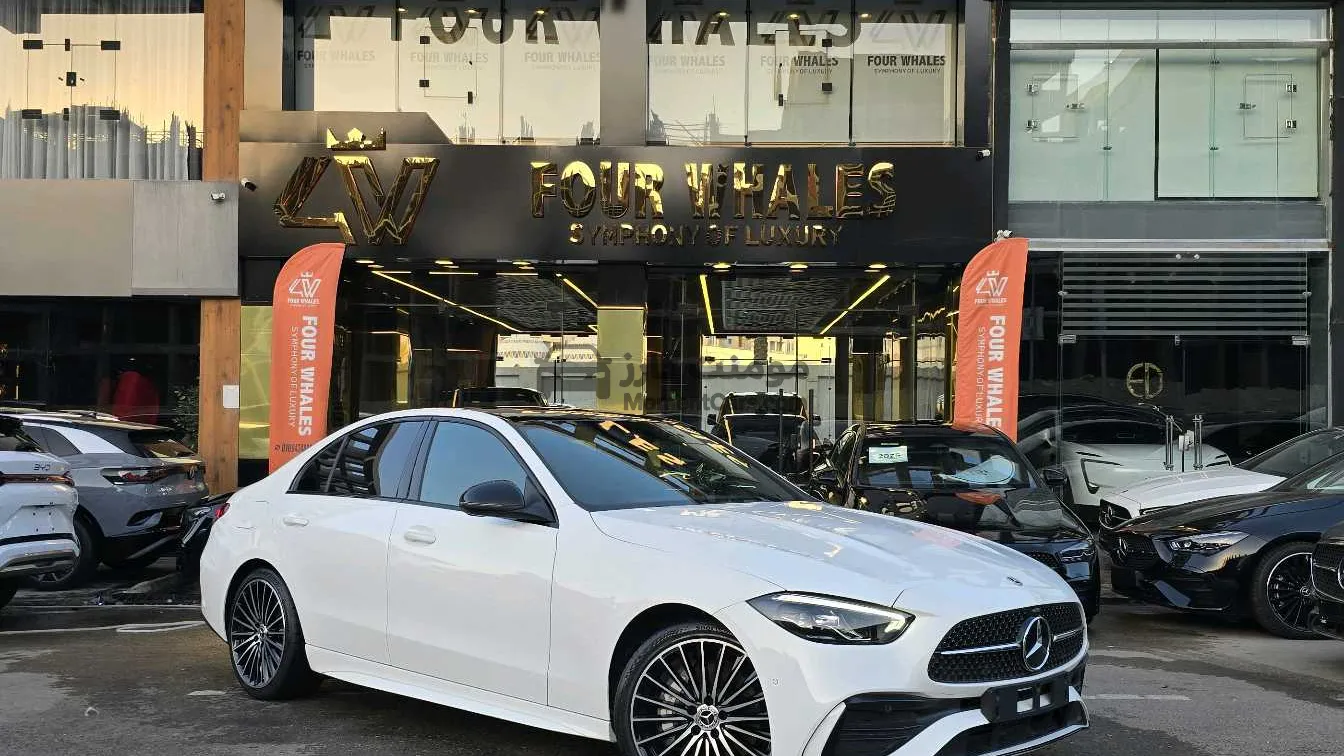 مرسيدس C200 2023 AMG كيت جديدة لم ترخص للبيع