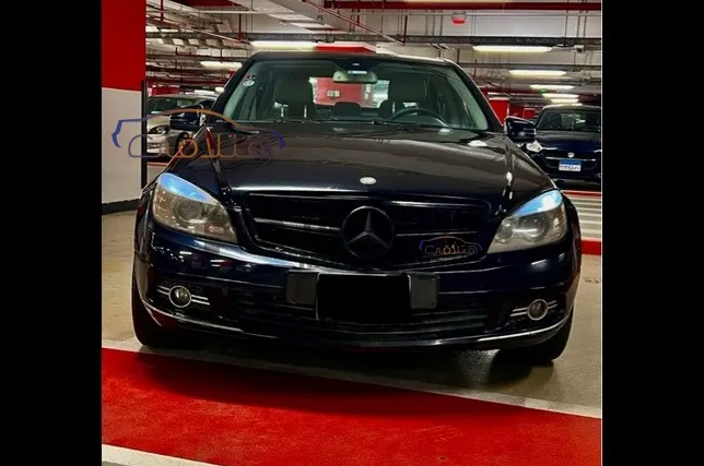 مرسيدس C250 CGI 2010 فابريكة برة وجوة للبيع