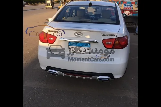 هيونداي إلنترا 2009 اتوماتيك للبيع 140 ألف كم