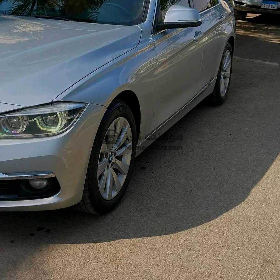 بي ام دبليو 318i 2019 لاكشري للبيع