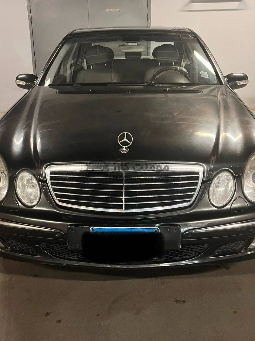 مرسيدس E320 موديل 2004 اتوماتيك للبيع