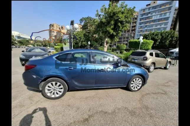 أوبل أسترا 2016 أتوماتيك للبيع