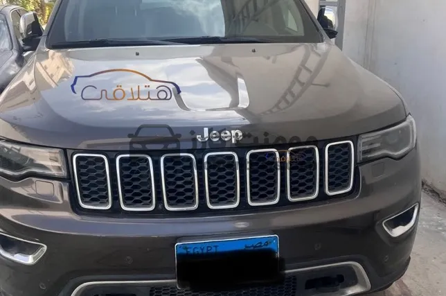 جيب جراند شيروكي 2019 أتوماتيك للبيع