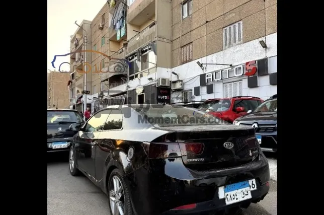 كيا سيراتو كوبيه 2011 أعلى فئة فتحة سقف