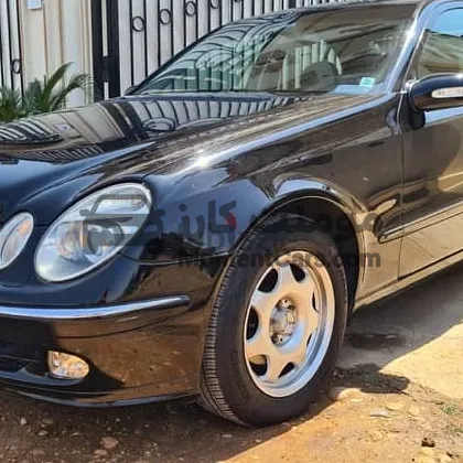 مرسيدس E200 موديل 2004 للبيع بحالة ممتازة