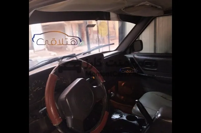 جيب شيروكي 2000 مانيوال - فبريكة برة وجوة