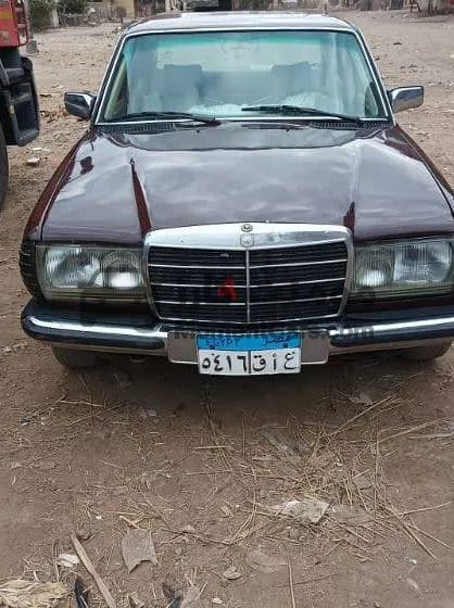 مرسيدس بنز اي 230 مانيوال معدلة موديل 1980 للبيع