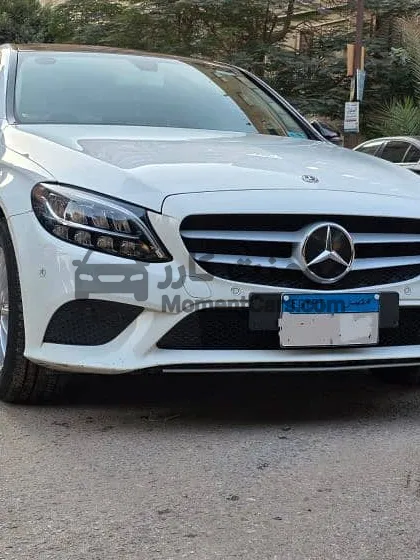 مرسيدس C180 Classic 2020 فابريكا للبيع