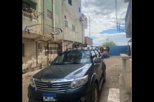 تويوتا فورتشنر 2013 اتوماتيك - 190 ألف كم