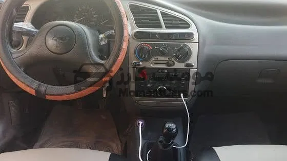 شيفروليه لانوس 2017 مانيوال فرش جلد استعمال خفيف للبيع