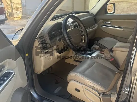 جيب شيروكي 2010 اتوماتيك 3700cc للبيع