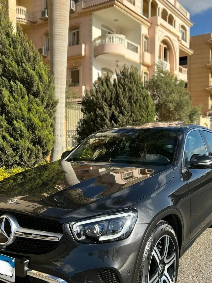 مرسيدس GLC 200 كوبيه 2021 فتحة سقف وكاميرا 360