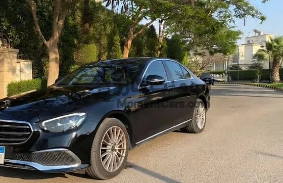 مرسيدس E300 Exclusive 2021 فابريكة للبيع