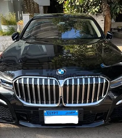 BMW 750Li 2017 V8 معدلة M-Sport 2022 للبيع