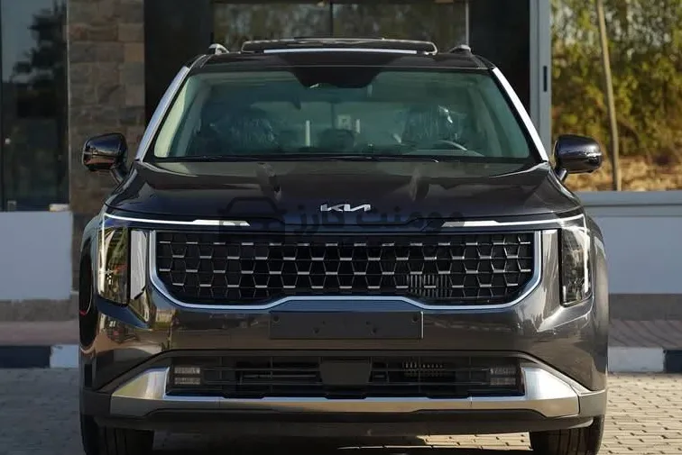 كيا كرنفال 2025 هايبرد كاملة تجهيزات