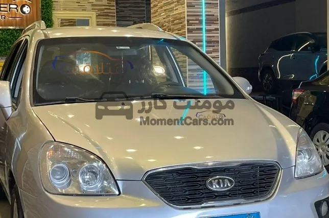 كيا كارينز 2011 اتوماتيك أعلى فئة للبيع