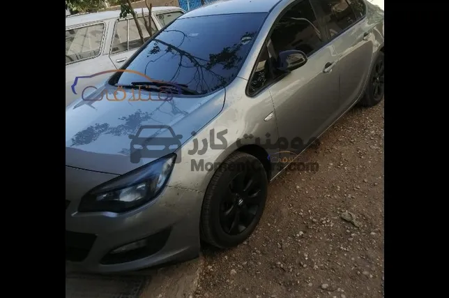 اوبل استرا 2014 اتوماتيك 140 ألف كم