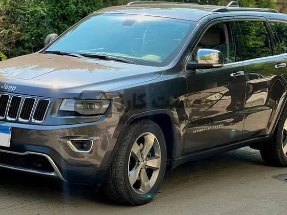 جيب جراند شيروكي 5700 سي سي 2015 اتوماتيك