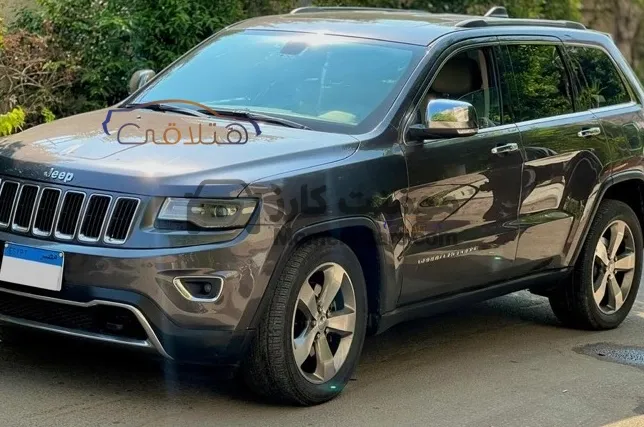 جيب جراند شيروكي 2015 اتوماتيك للبيع