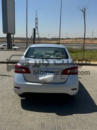 نيسان سنترا 2021 مستعملة للبيع بحالة جيدة