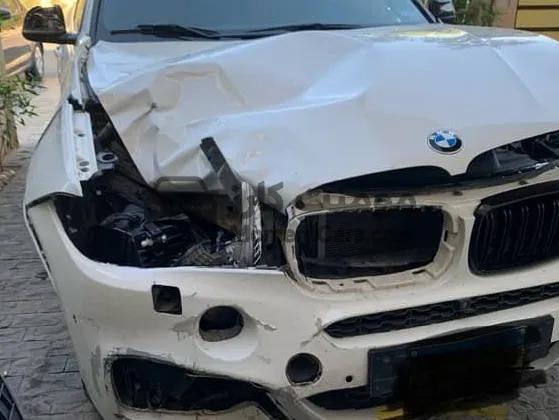 بي ام دبليو X6 2019 للبيع خبطة بسيطة