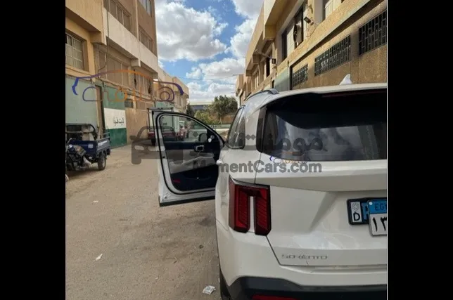 كيا سورينتو هايبرد 2024 أعلى فئة ٦ مقاعد