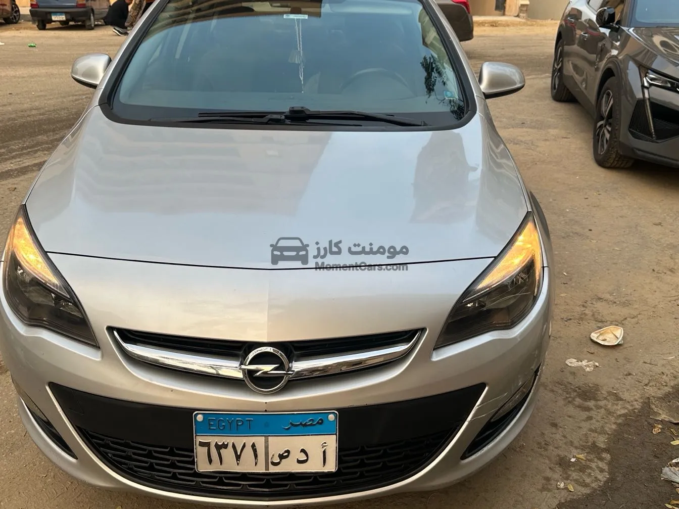 أوبل أسترا 2019 أوتوماتيك 1400 سي سي عداد 43 ألف كم للبيع
