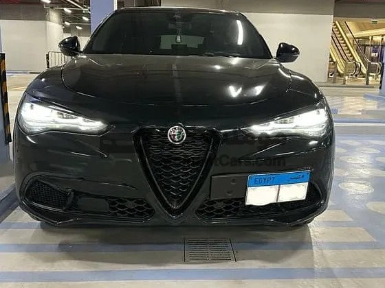 الفا روميو ستلفيو 2024 سبورت 20 ألف كم للبيع
