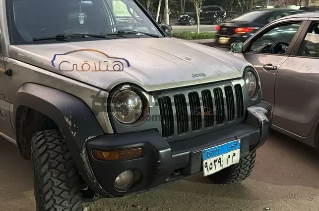 جيب ليبرتي 2002 اتوماتيك 230 ألف كم