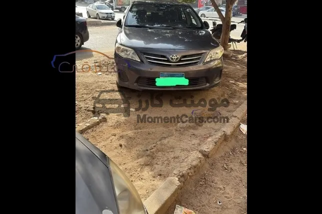 تويوتا كورولا 2013 أتوماتيك - مثبت سرعة وزجاج كهرباء