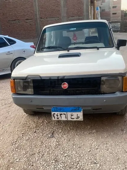 فيات 127 نصر 1982 بحالة جيدة للبيع